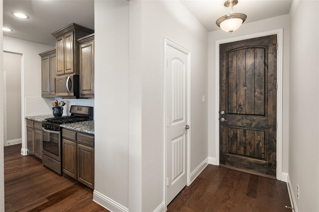 1261 Wiltshire Drive