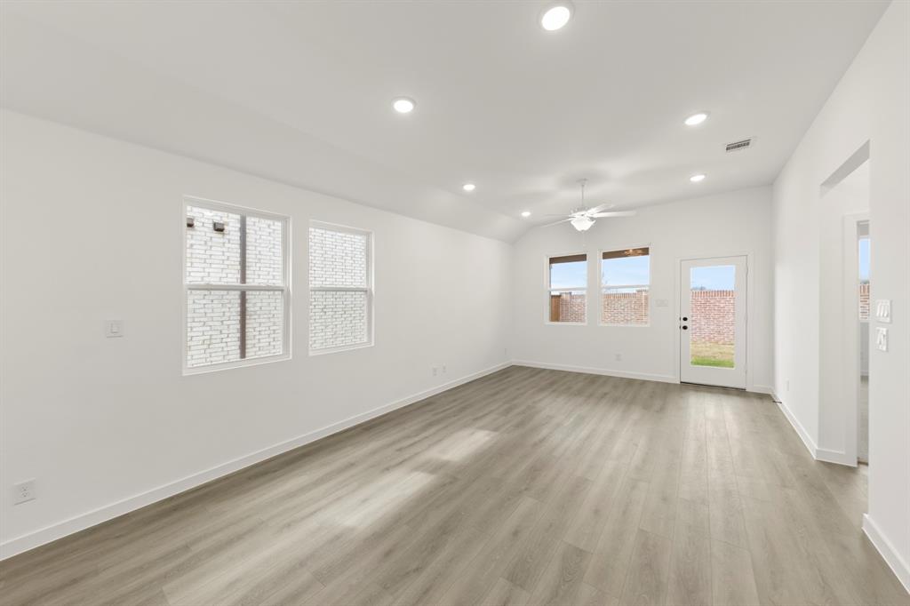 Creekview Fossil Ridge - Residential