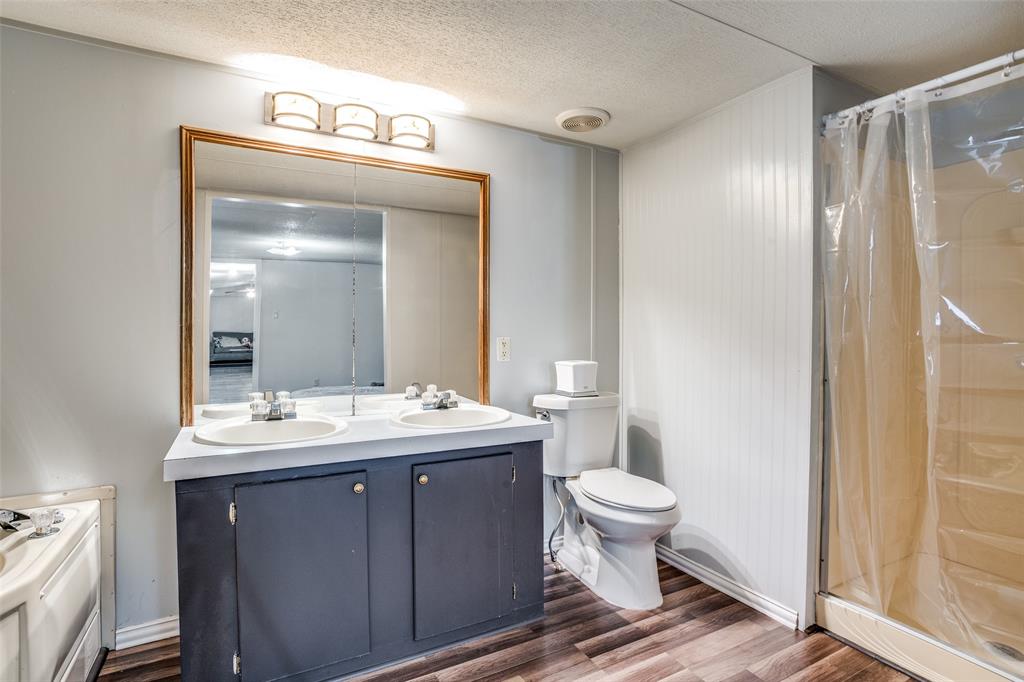 Oak Creek Estate - Residential