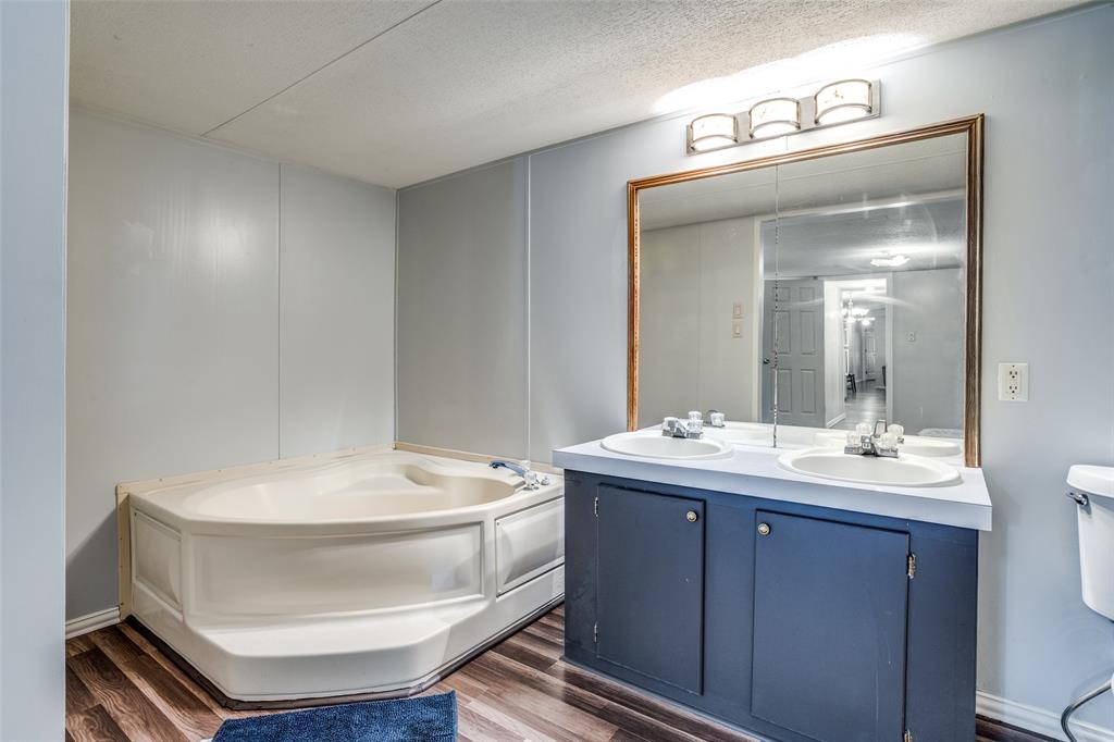 Oak Creek Estate - Residential