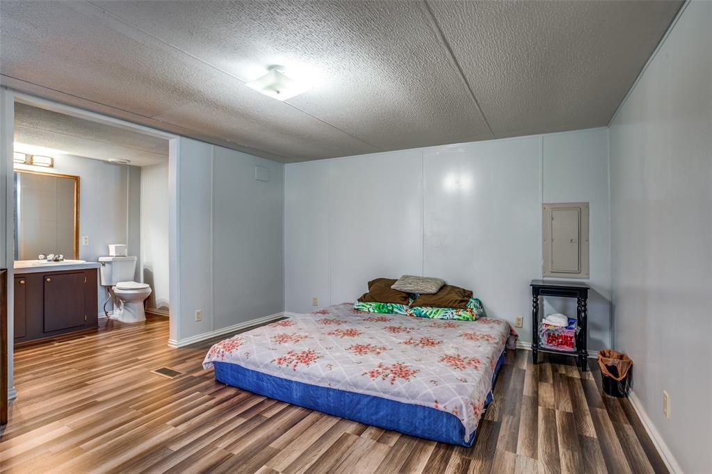 Oak Creek Estate - Residential