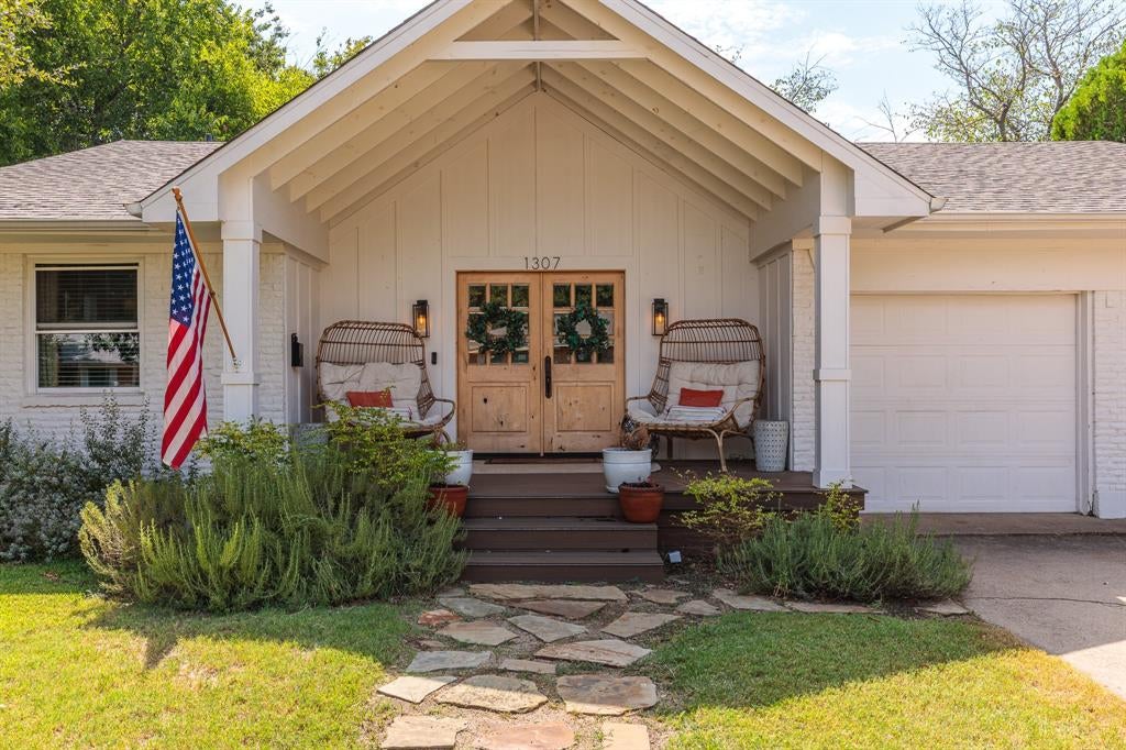 1307 Magnolia Drive