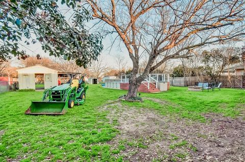 A home in Benbrook