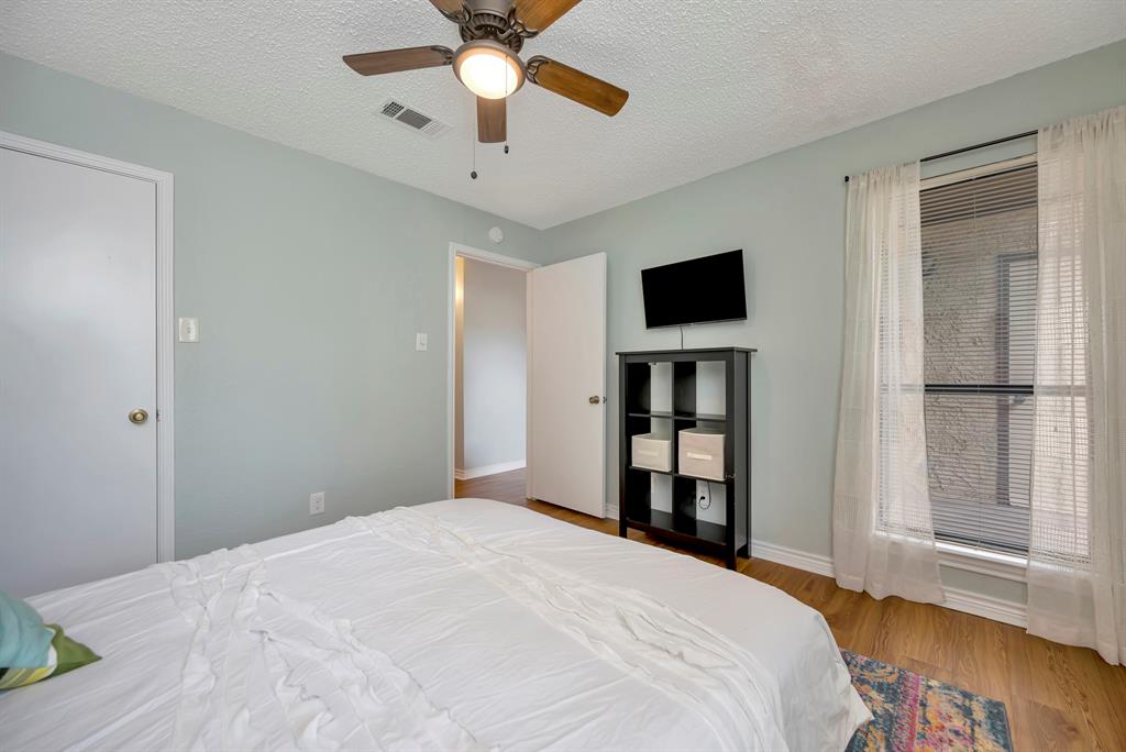 Cloisters Condo The - Residential