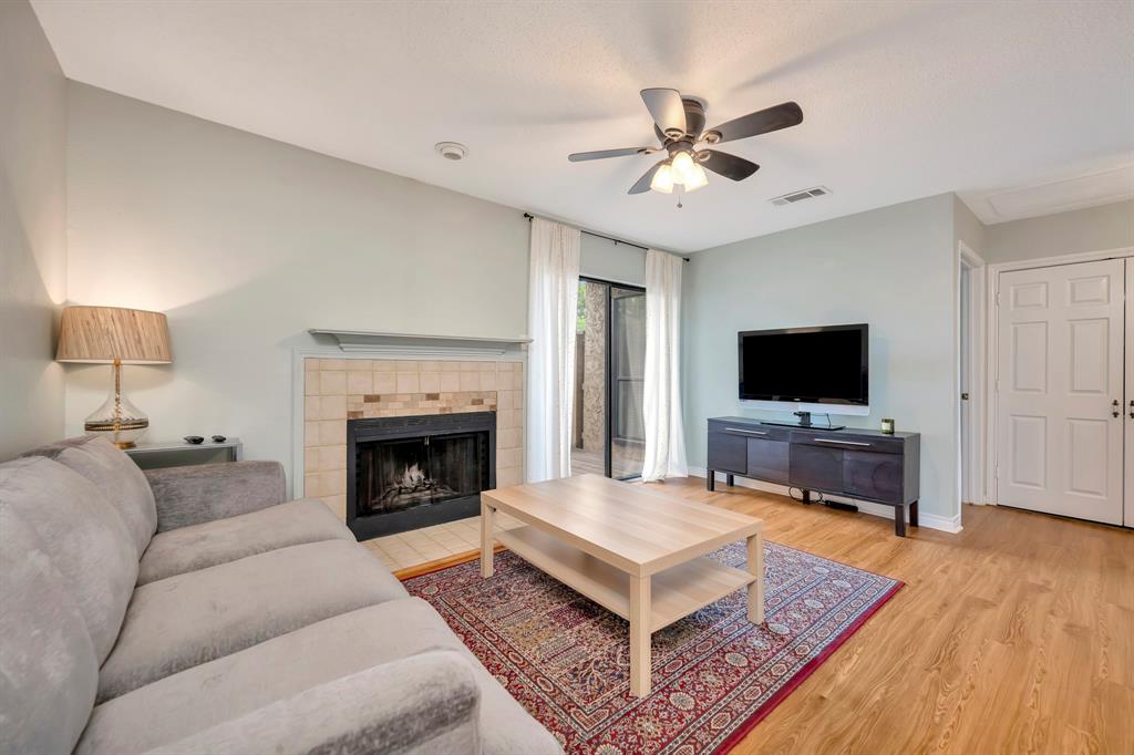 Cloisters Condo The - Residential