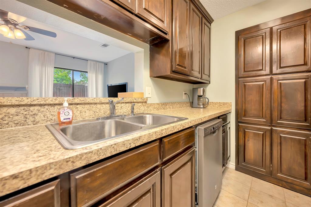 Cloisters Condo The - Residential