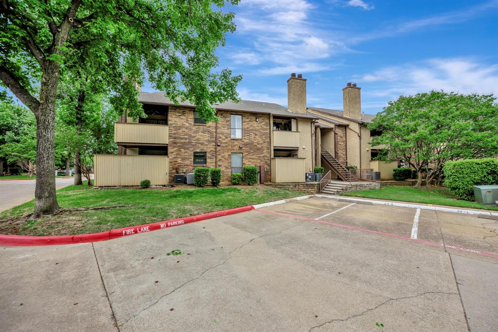 Cloisters Condo The - Residential