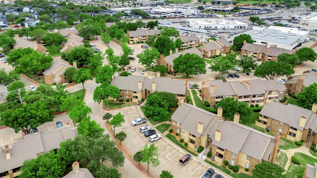 Cloisters Condo The - Residential