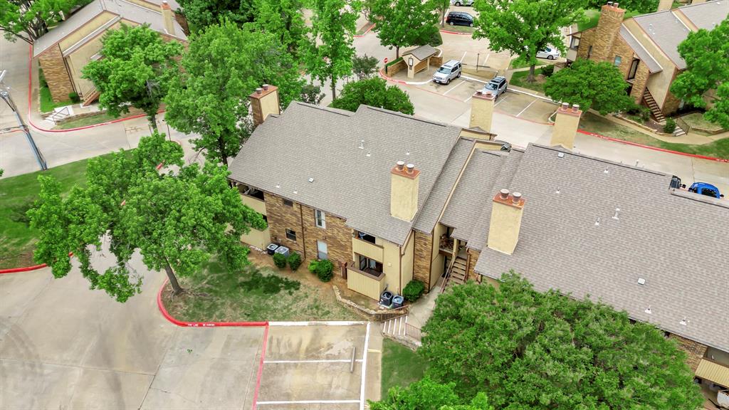 Cloisters Condo The - Residential