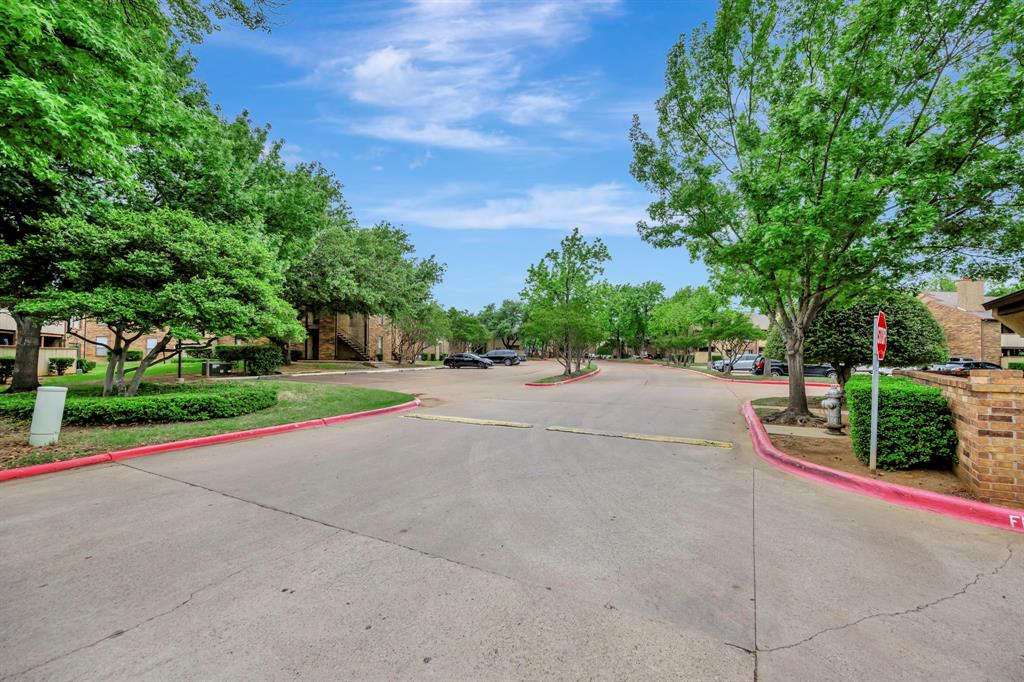 Cloisters Condo The - Residential