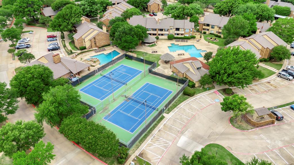 Cloisters Condo The - Residential