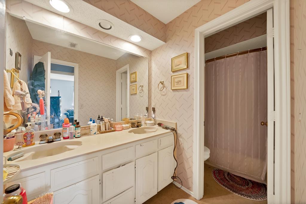 Oakwood Glen First Sec - Residential