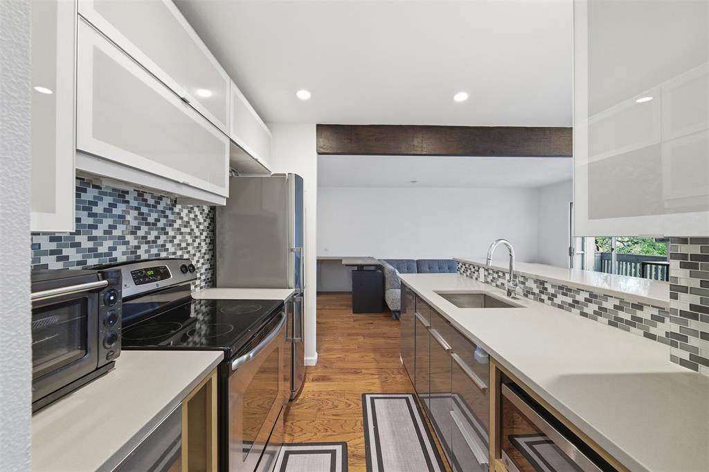 River Oaks Condos - Residential