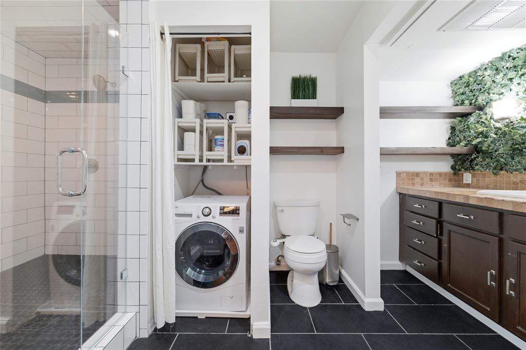 River Oaks Condos - Residential