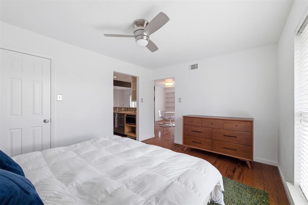 River Oaks Condos - Residential