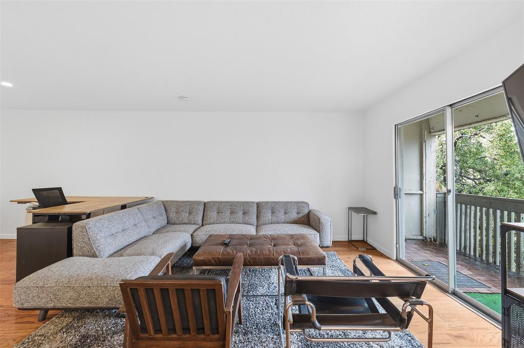 4837 Cedar Springs Road 311