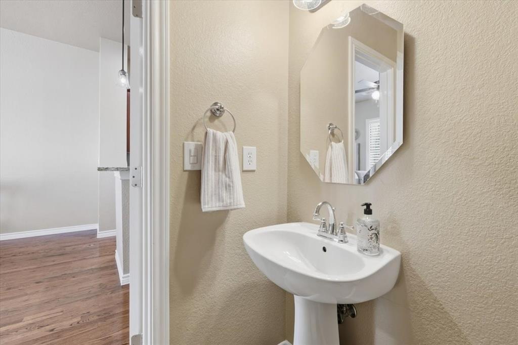 Ridglea Place - Residential