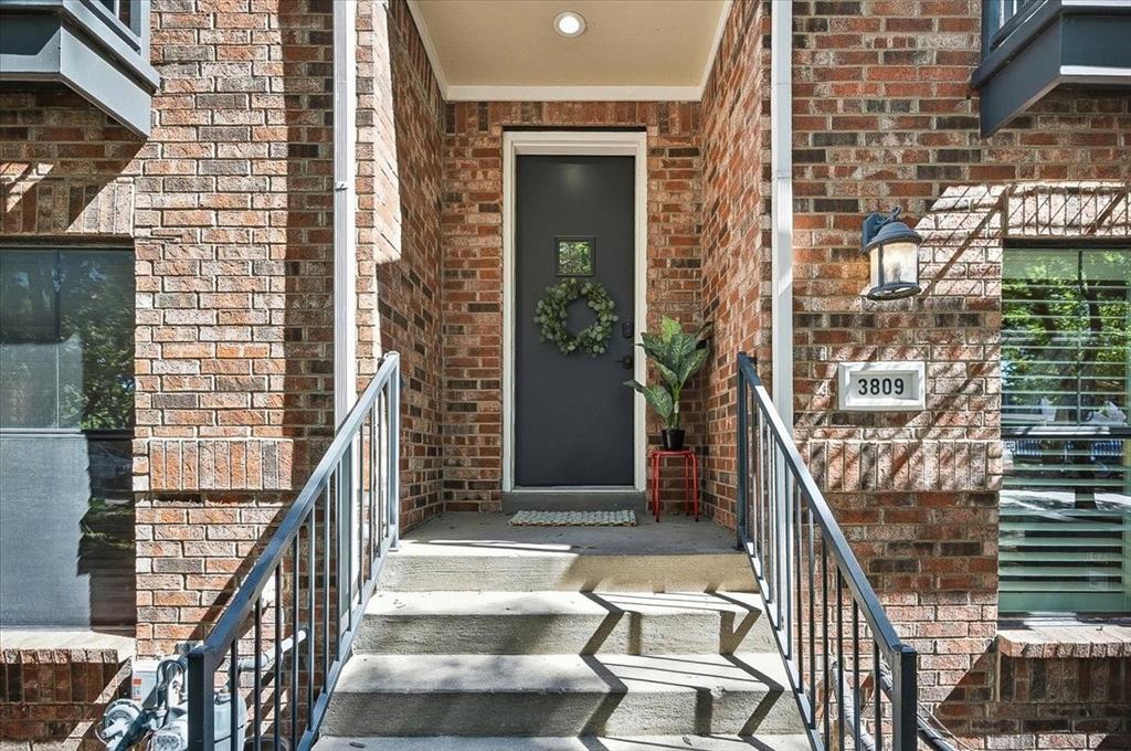 Ridglea Place - Residential