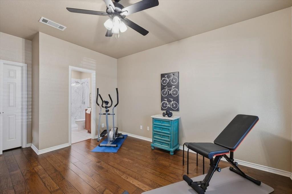 Ridglea Place - Residential