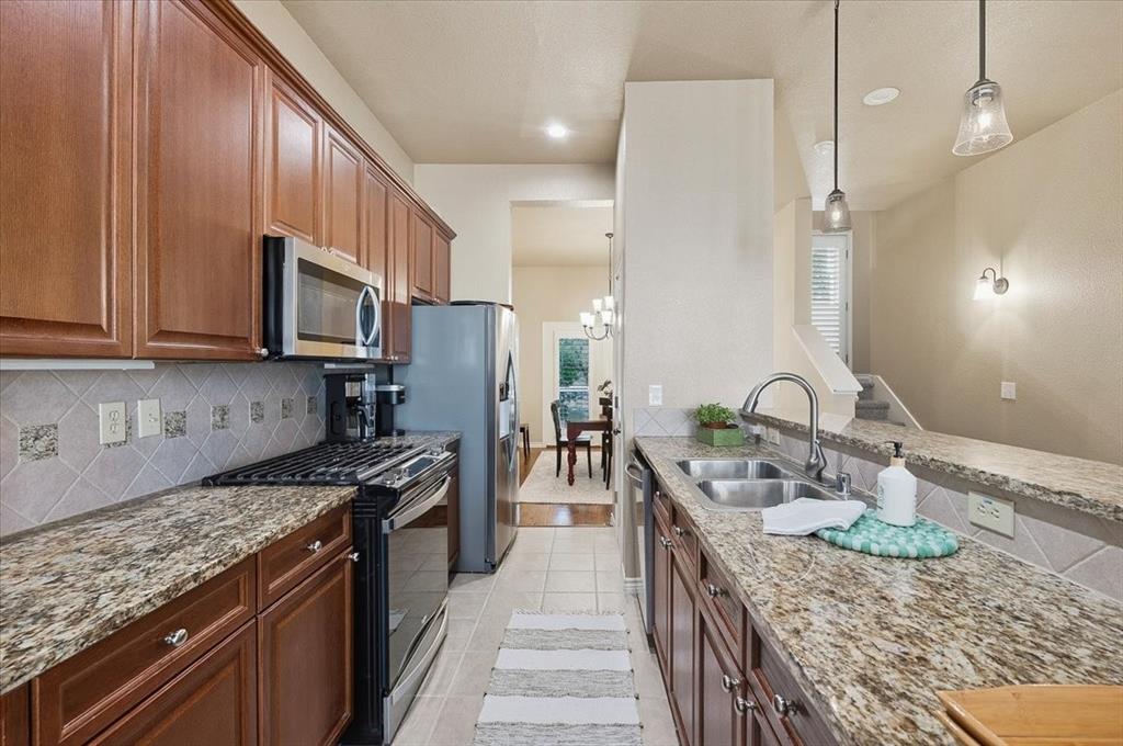 Ridglea Place - Residential