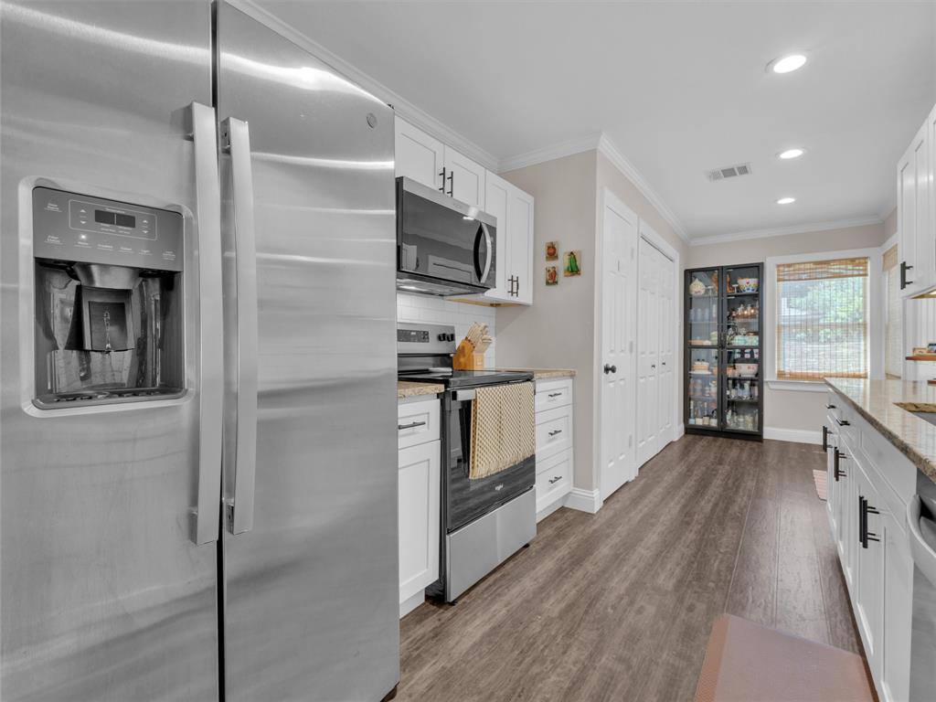 5400 Meadowbrook Drive