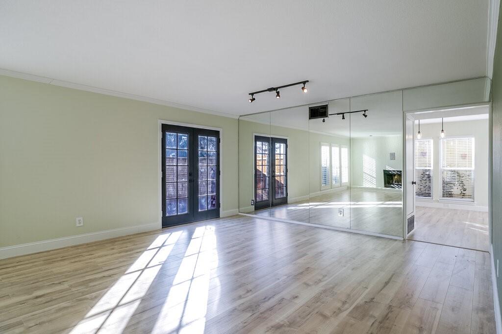 Oak Shadow Townhomes - Residential