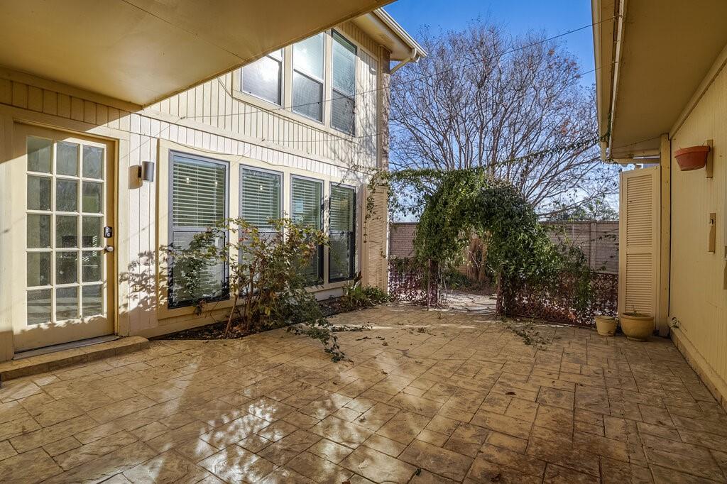 Oak Shadow Townhomes - Residential