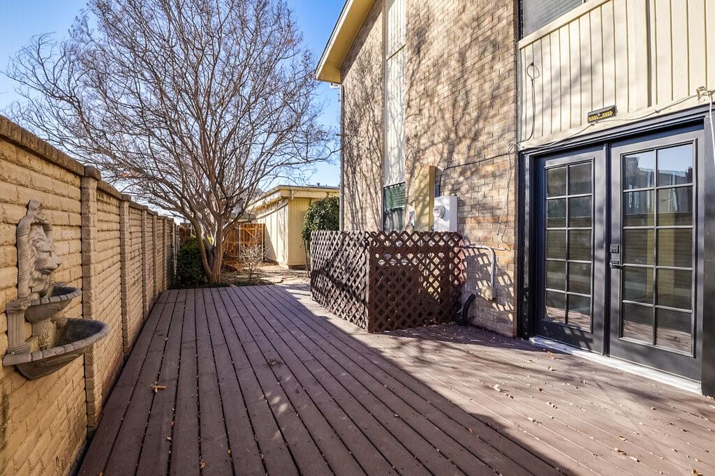 Oak Shadow Townhomes - Residential