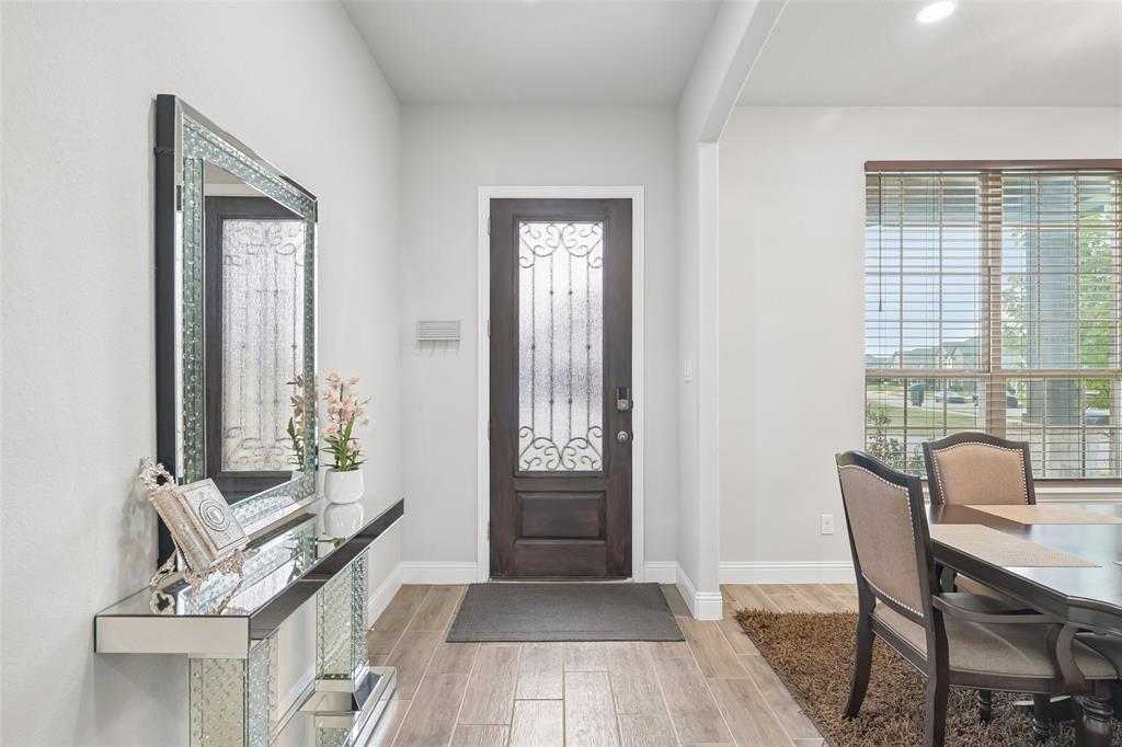 2923 Grand Lookout Lane