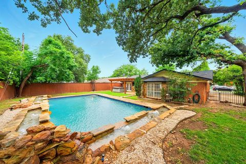 1108 Billie Ruth Lane Hurst TX 76053