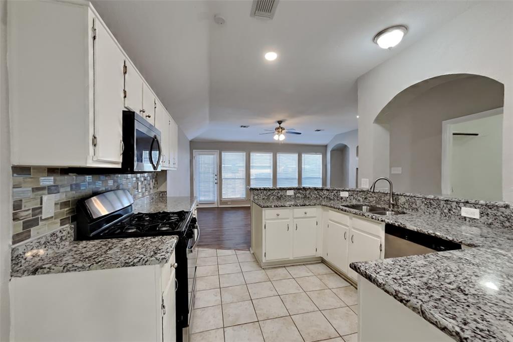 Peninsula 03a Rep - Residential Lease