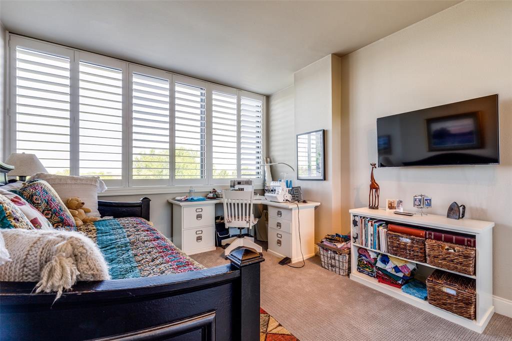 Bonaventure Condos - Residential