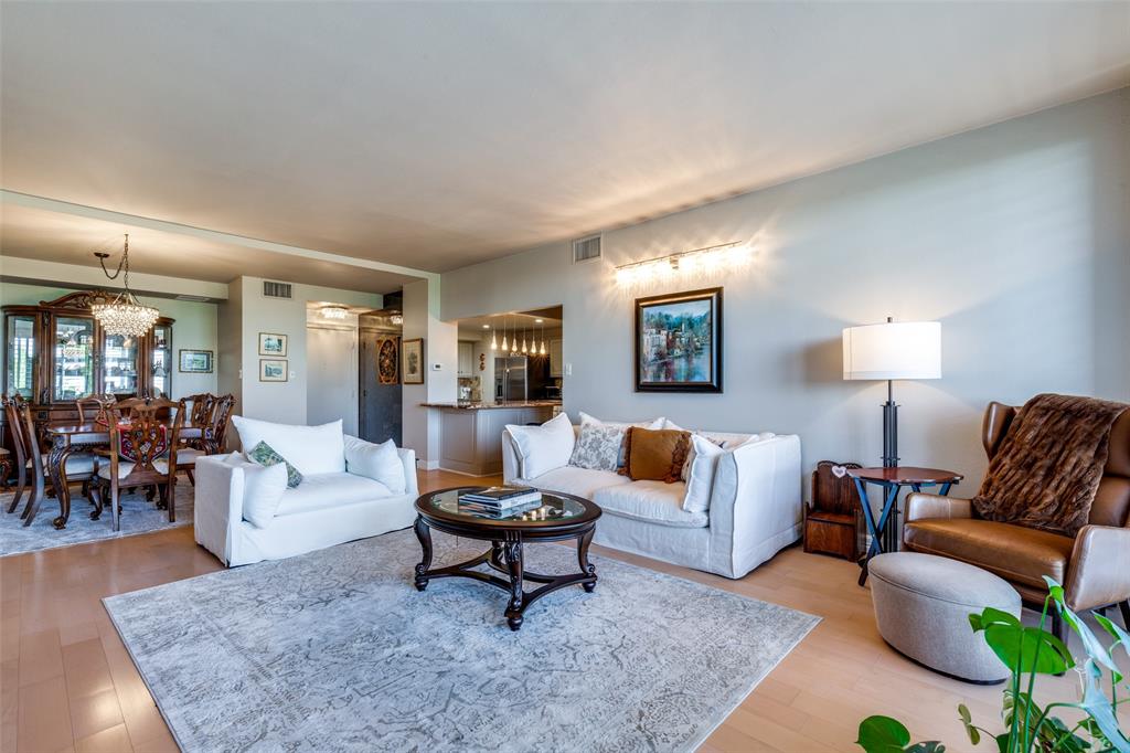 5200 Keller Springs 535