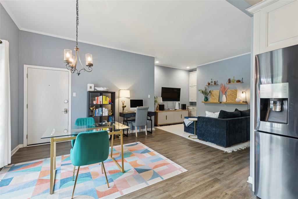 5031 Cedar Springs Road 202
