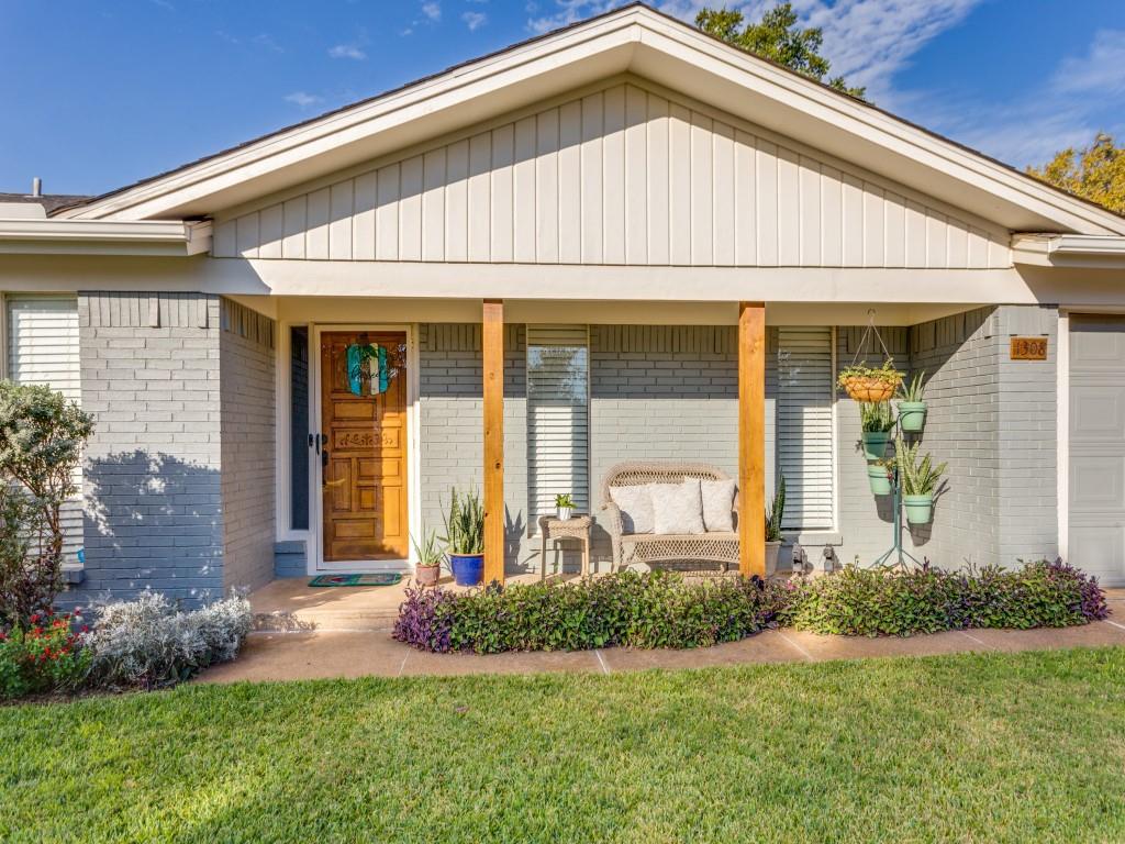 1308 John Reagan Street