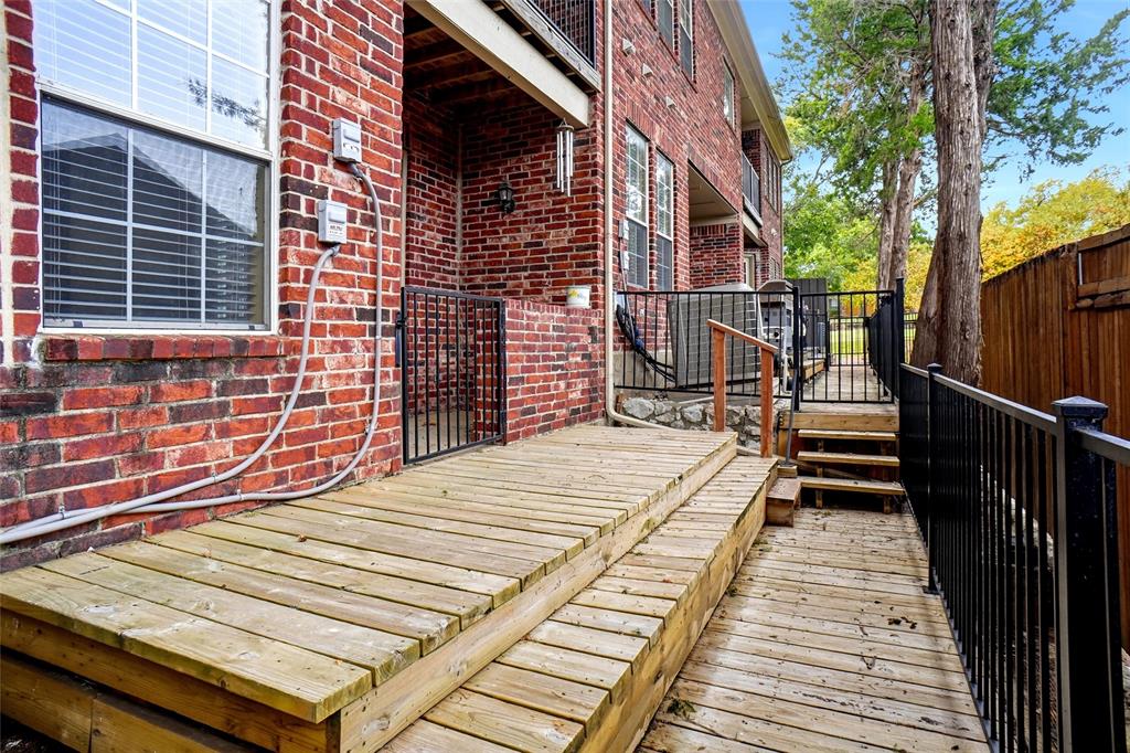 1012 Colonial Drive