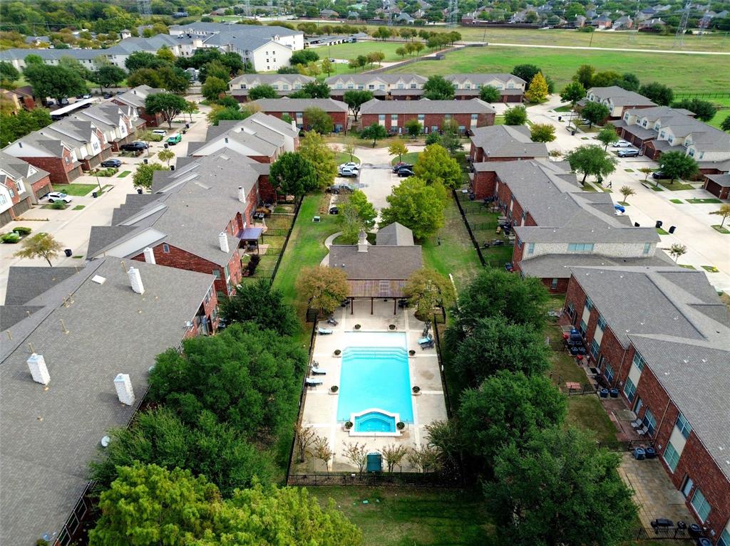 1012 Colonial Drive
