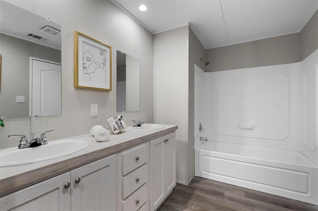 Oak Trail Shores Sec B - Residential