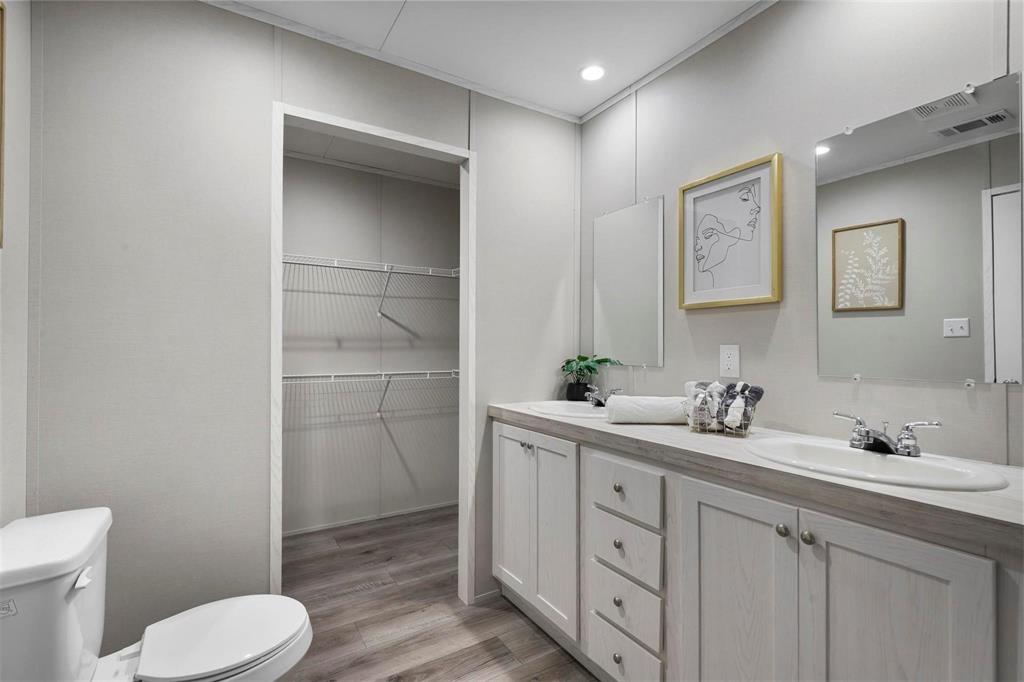 Oak Trail Shores Sec B - Residential