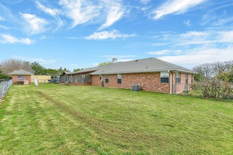 A home in Pottsboro