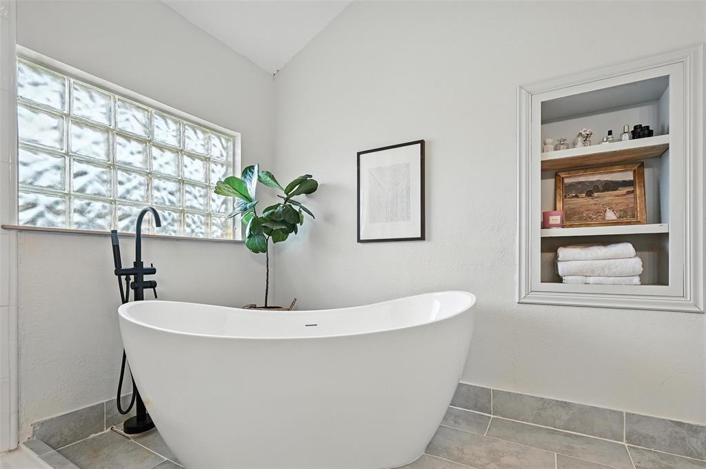 Thos Lowery - Residential