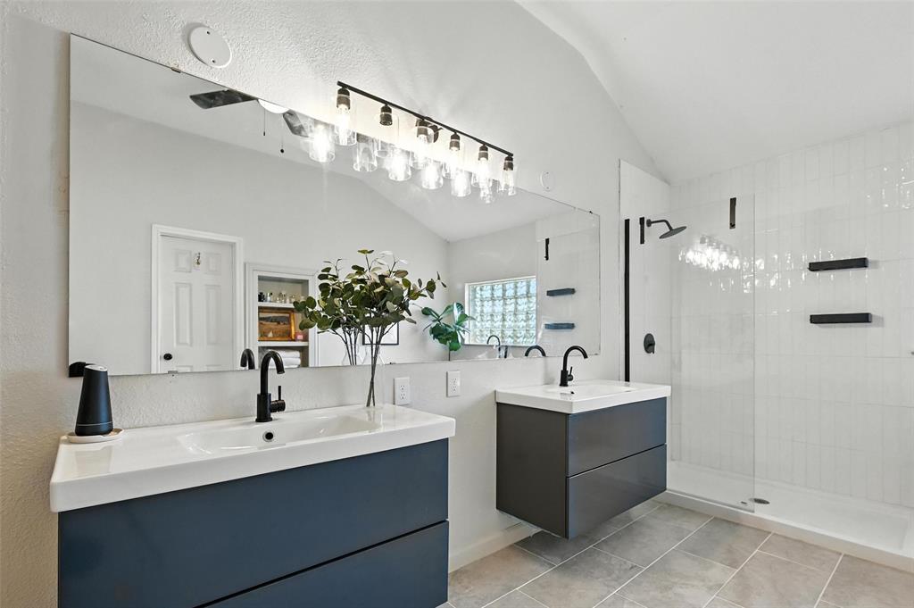 Thos Lowery - Residential