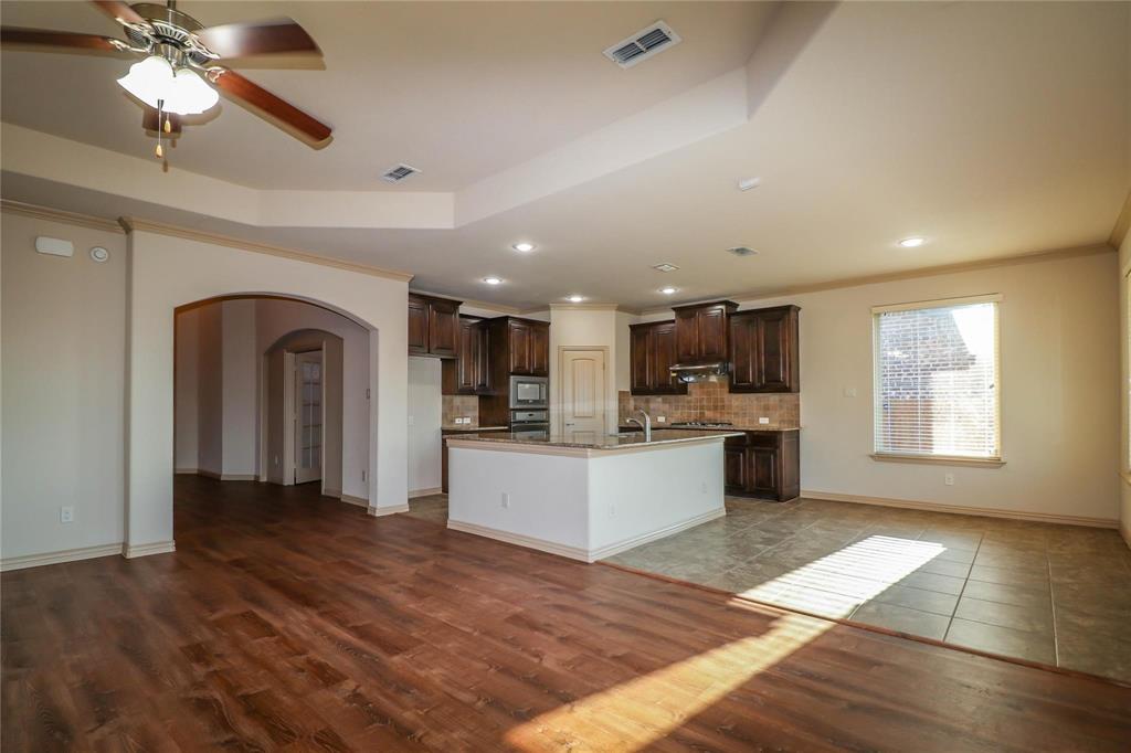 6805 San Fernando Drive