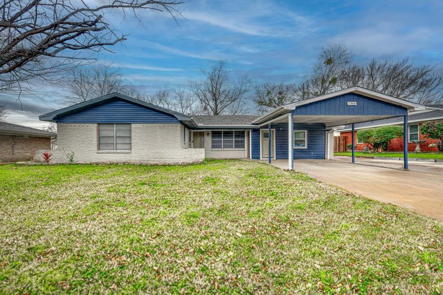 Ideally located within walking distance to a shopping center, nearby stores, and banks, this home offers a roof recently replaced in 2023, a new HVAC system, new water heater, updated plumbing, and a new electric panel. Situated on a spacious 0.215-acre lot (approximately 9,365 sq ft), the property provides ample outdoor space. Additional outdoor storage 20x20 insulated with foam and equipped with a mini-split. Schedule a showing to experience all the updates this home has to offer.