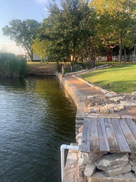 A home in Granbury