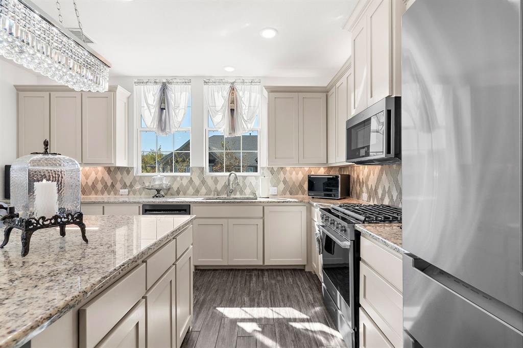 Apples Crossing - Residential