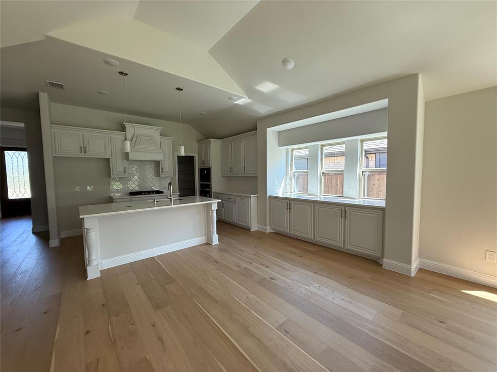 Emerald Vista Ph Two - Residential Lease