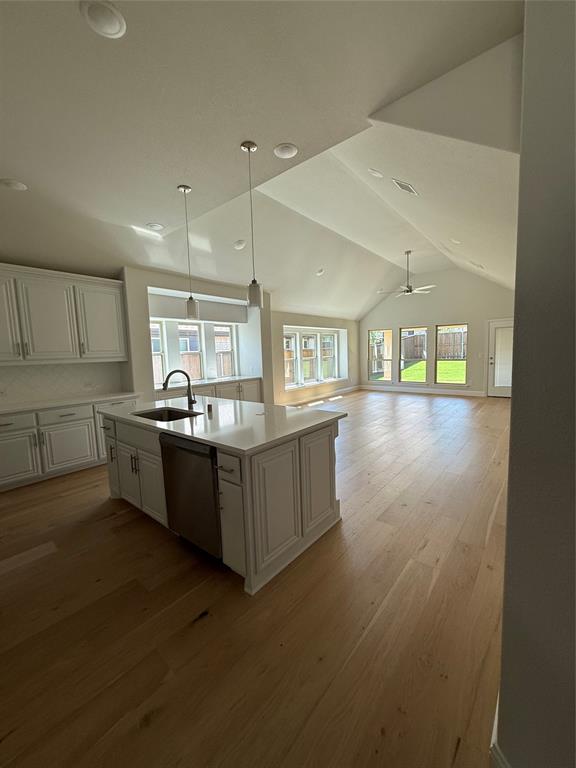 Emerald Vista Ph Two - Residential Lease