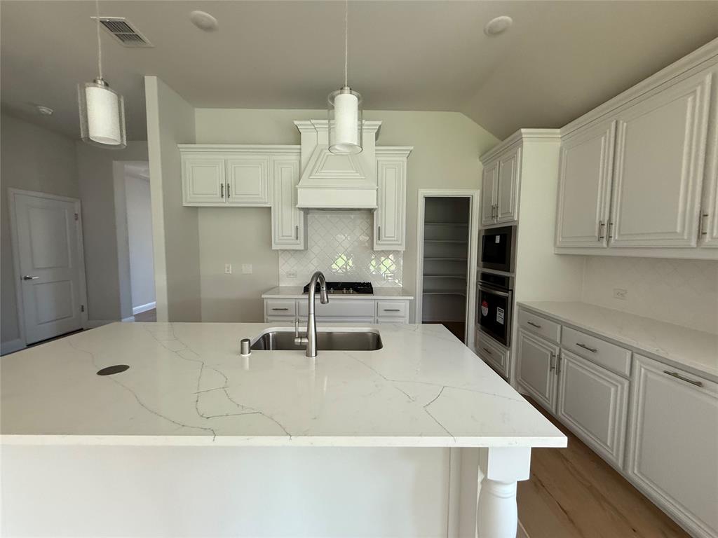 Emerald Vista Ph Two - Residential Lease