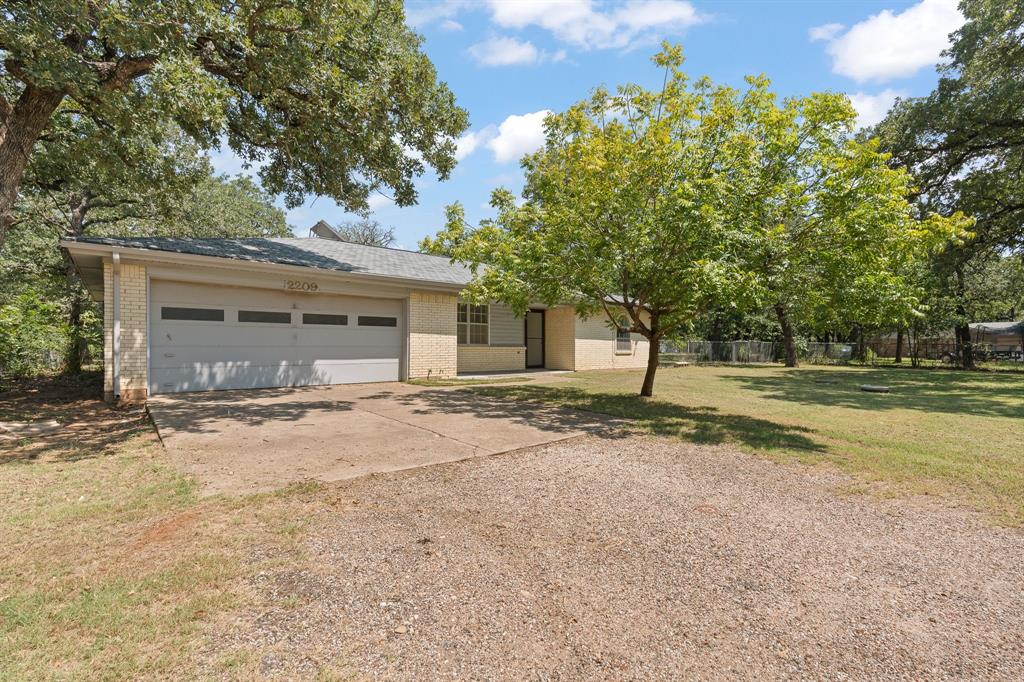 2209 Dudley Lane